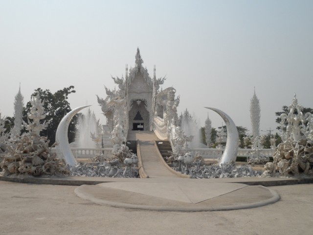 Белый храм в Чианг Райе