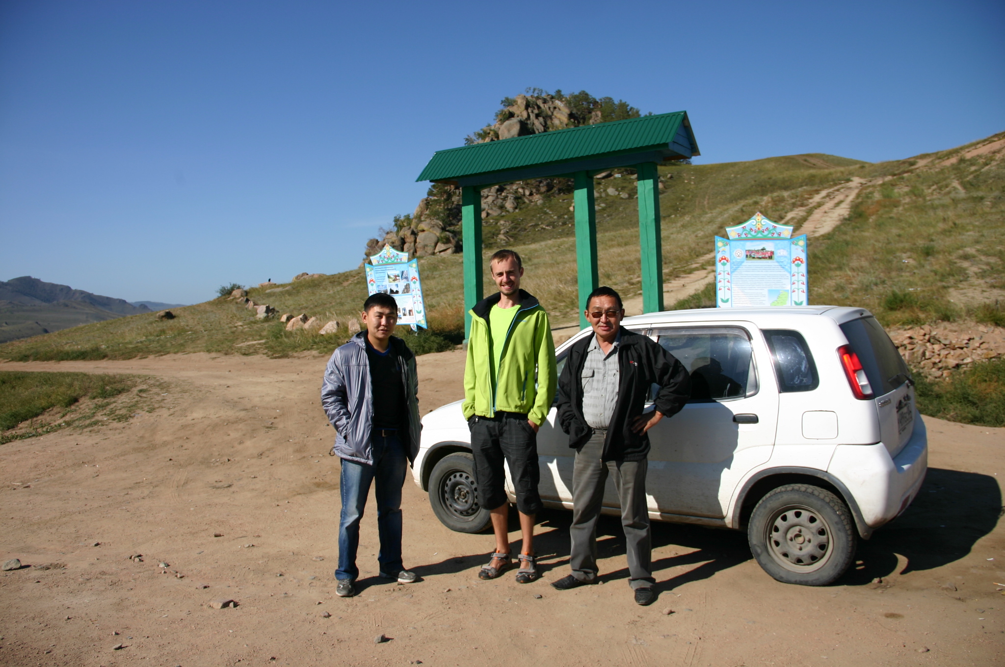Автостоп в Бурятии: подвозили Дима и дядя Серёжа